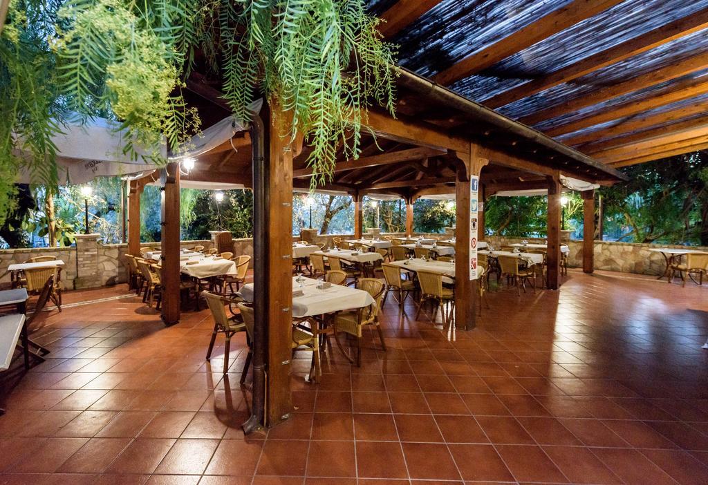 Albergo Il Giardino Foce Varano Eksteriør bilde